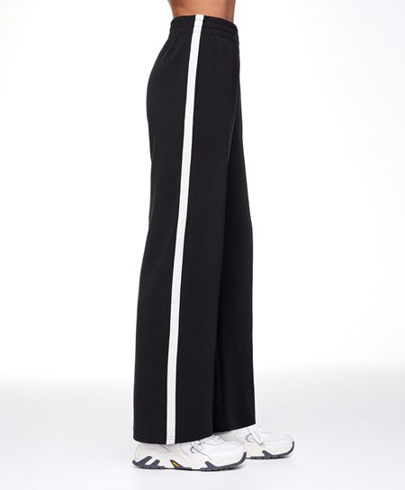 Oysho Soft Touch Modal Trousers With Dritto Leg And Stripe Nere | 13045-OAGV