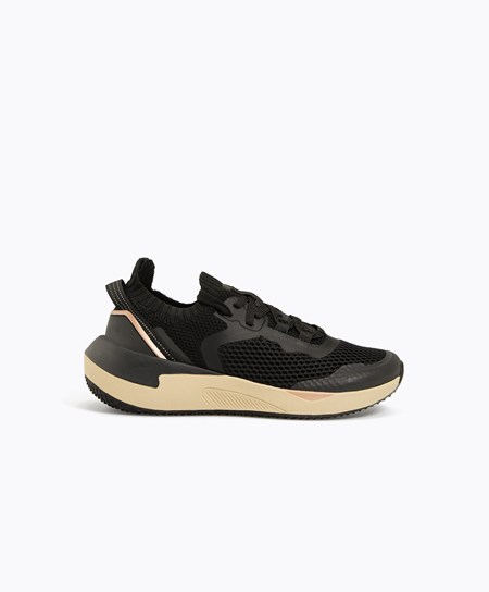 Oysho U-run-stb Trainers Nere | 29468-EXAY