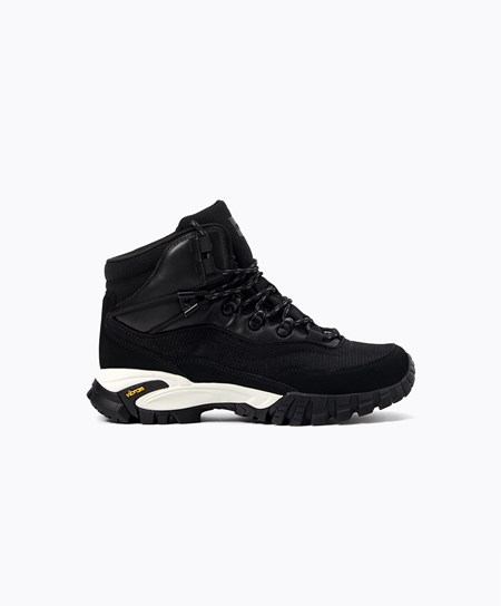 Oysho Vibram® Trekking Boots Nere | 48167-UYGB